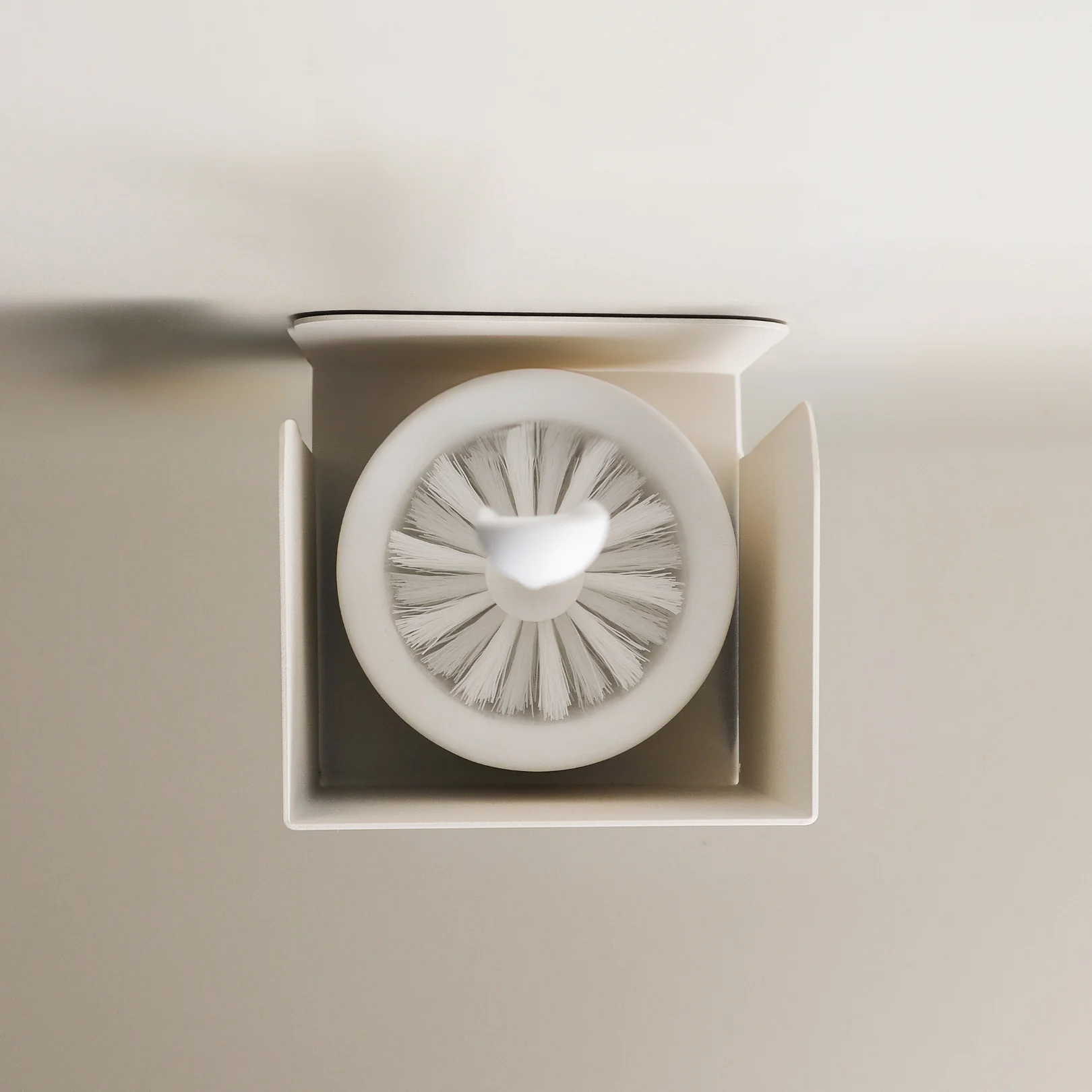 Cache brosse WC - Image 21